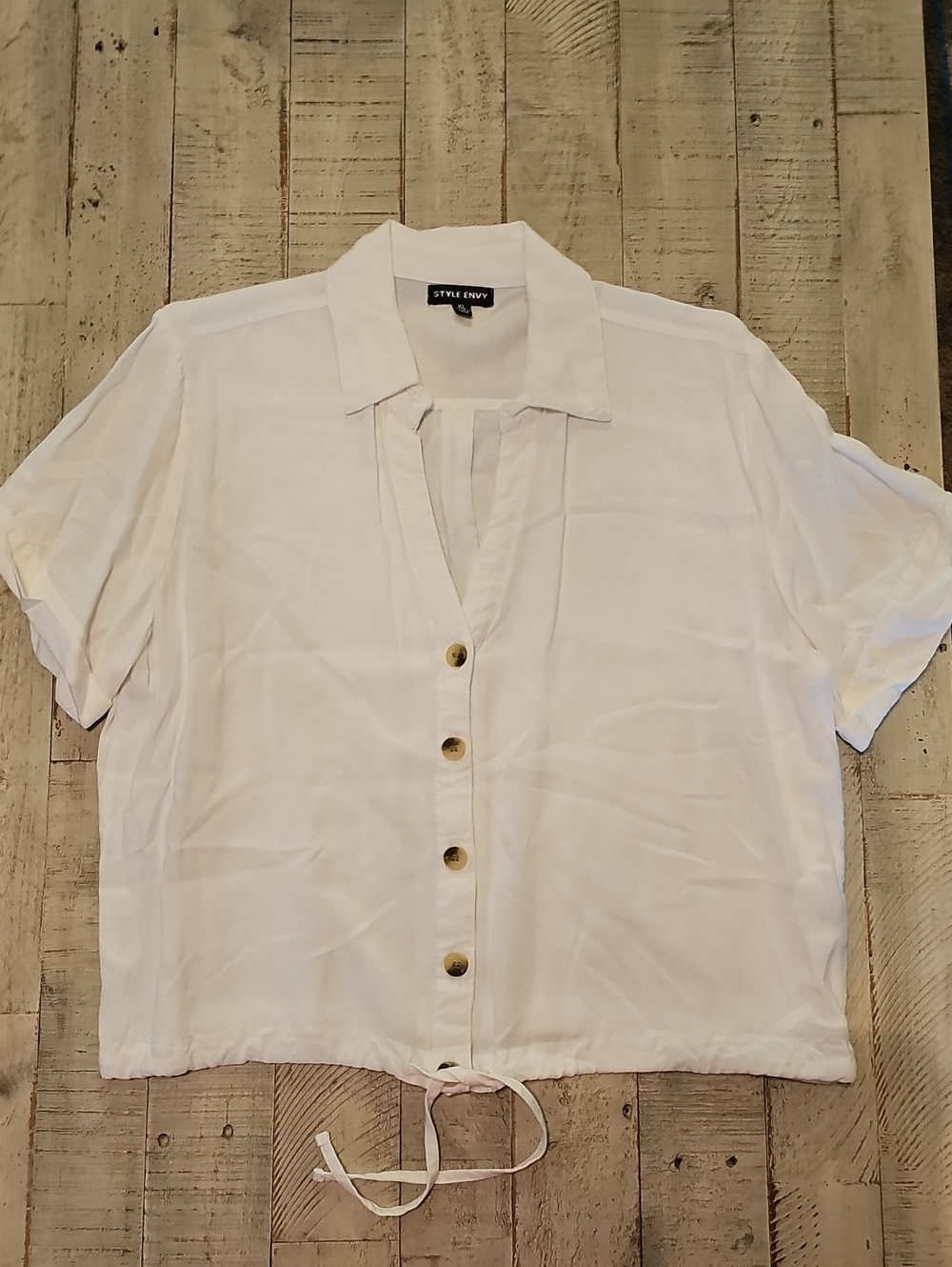 Style Envy Ultra Soft White Short Sleeve Cuffed Button-Down Tie Hem Crop Shirt